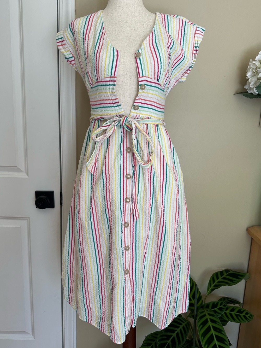 LOFT Button Down Tie Waist Rainbow Striped Midi Dress size 00P - Picture 2 of 5